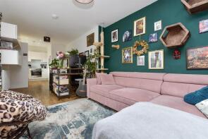 Flat 17, 2 Cord House, Rayon Close, Wallington SM6 7GA