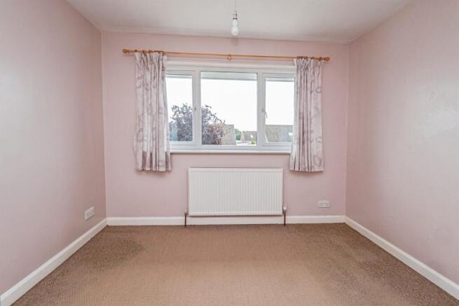 3 bed Semi-Detached for sale Image 8