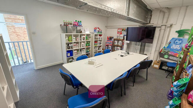 Office with meeting room