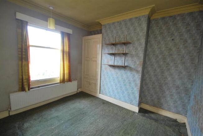 10 Red Lane - Bed 3.JPG