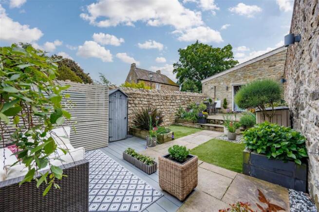 4 bed House for sale Image 7
