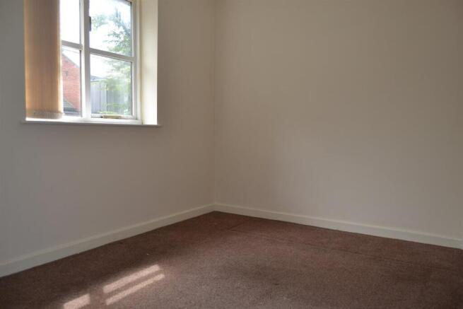 1 bed Flat to rent Image 4