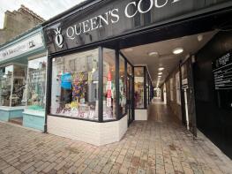36 Queens Court, Sandgate, Ayr KA7 1LE