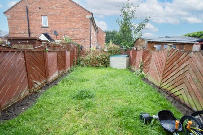 2 bed Terraced for sale Image 12