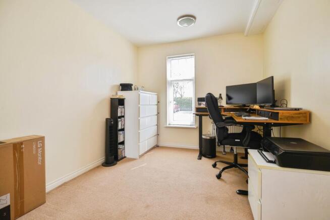 2 bed Flat for sale Image 6