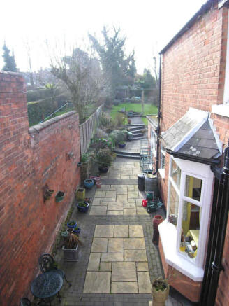Photo 10