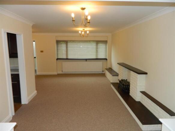 235 High Street 008.