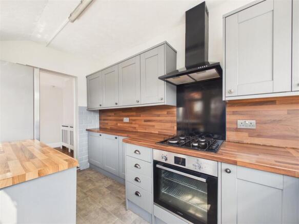 3 bed Terraced for sale Image 5
