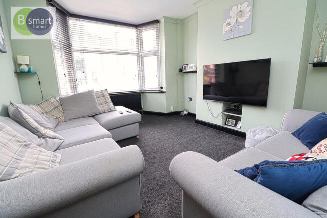 3 bed Semi-Detached for sale Image 5