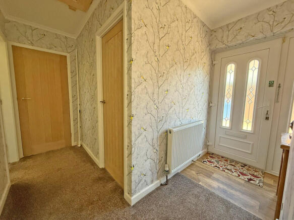 2 bed Semi-Detached Bungalow for sale Image 4