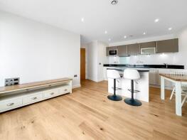 Flat 81, 1 Candle House, Wharf Approach, Holbeck, Leeds LS1 4GJ