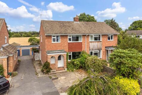 Elizabeth Close, Henley On Thames