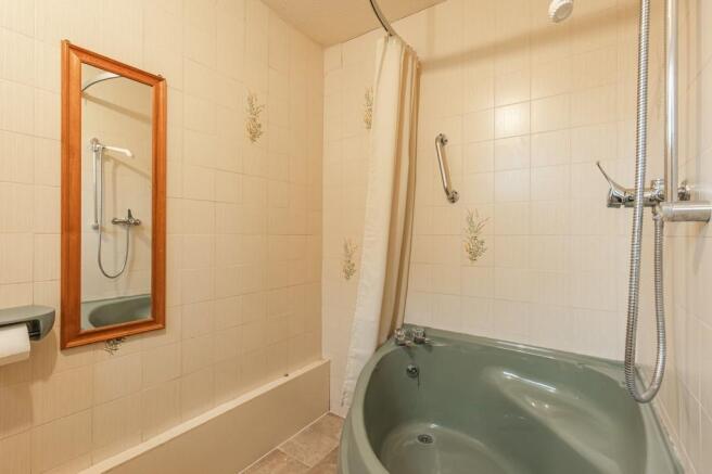 Photo 10