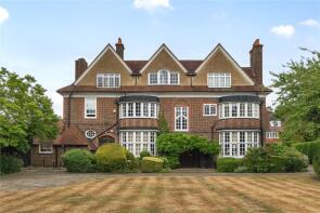 1, Parkmore, Wilderness Road, Chislehurst BR7 5HA