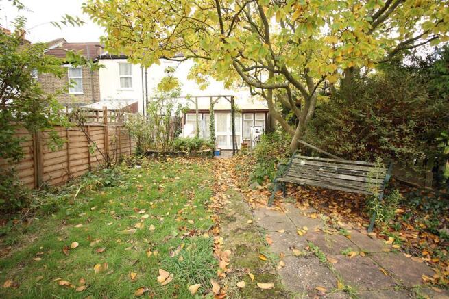 ANGLE OF GARDEN