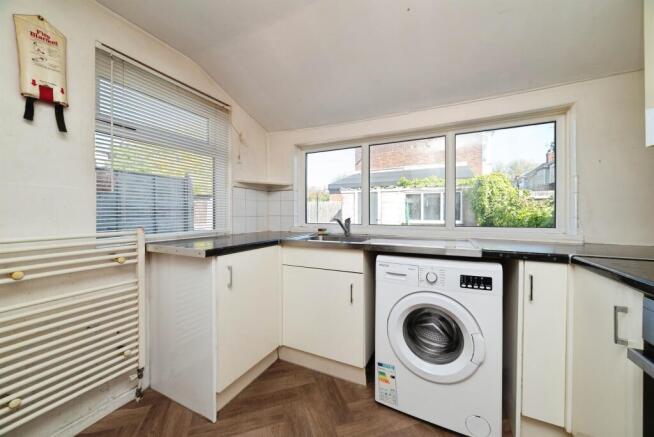 3 bed Terraced for sale Image 6
