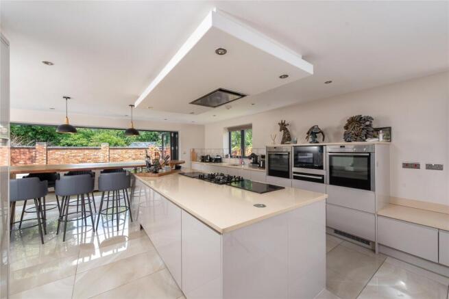 Kitchen/Breakfast