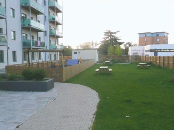 Photo 12