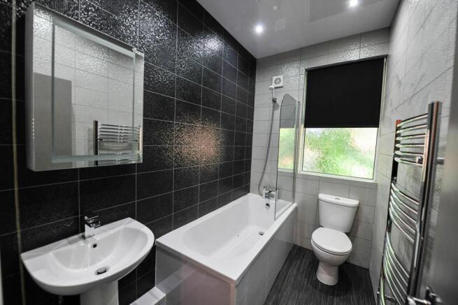 6 bed House to rent Image 5
