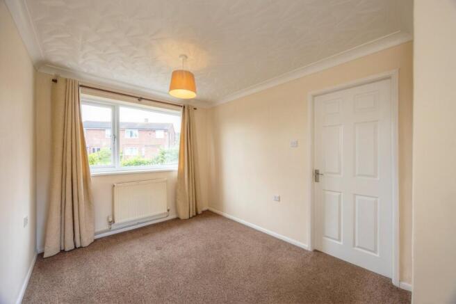 3 bed Semi-Detached for sale Image 4