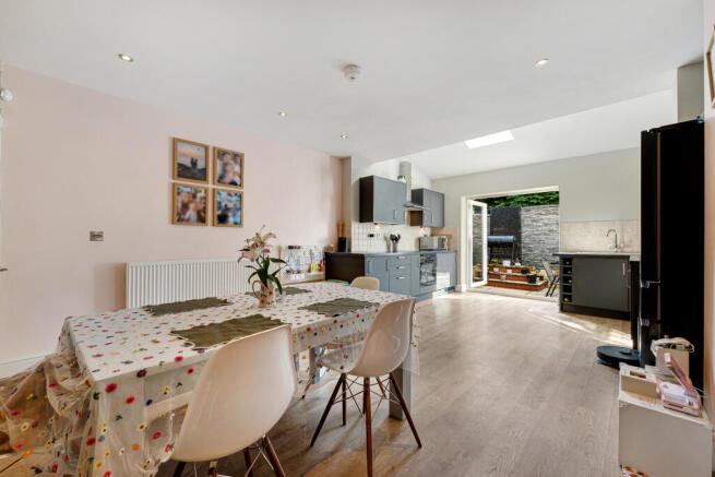 23 SUNWELL TERRACE-20.jpg