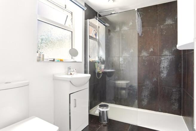 3 bed Terraced for sale Image 5