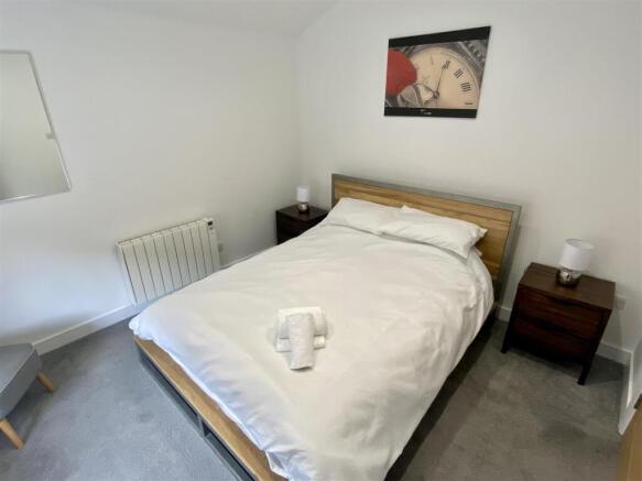 1 bed Apartment to rent Image 4