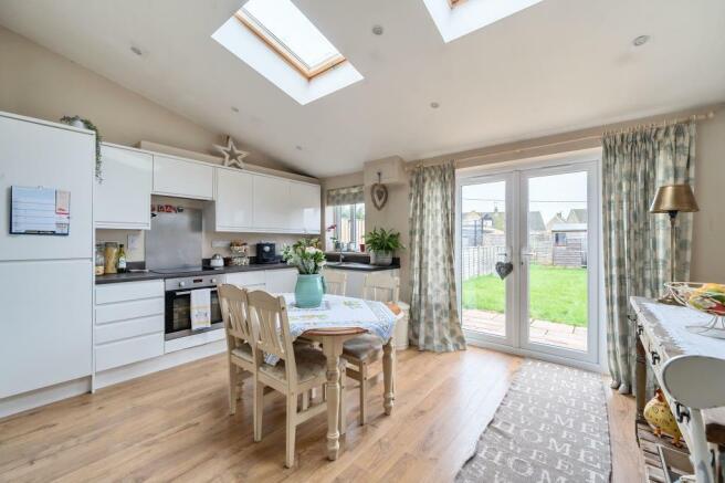 Kitchen/Dining area