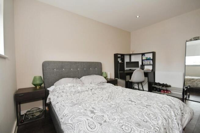 1 bed Flat for sale Image 10
