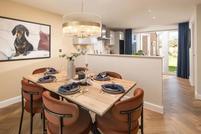 OPEN-PLAN KITCHEN DINER