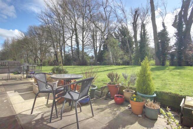 2 bed Bungalow for sale Image 8