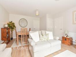 6, Field End, Billingshurst RH14 9XE