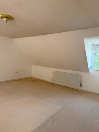 4 bed Detached to rent Image 10