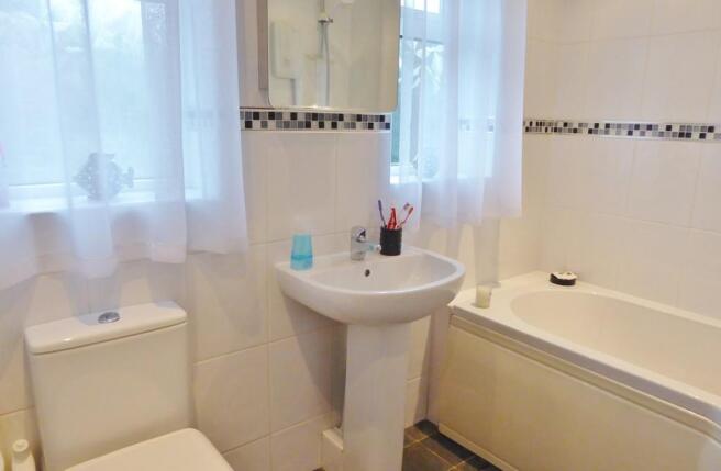 Photo 10
