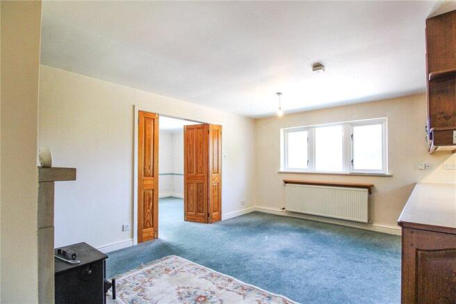 2 bed Apartment for sale Image 3