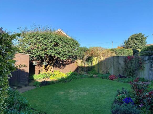 27 Mill Rise garden.jpg
