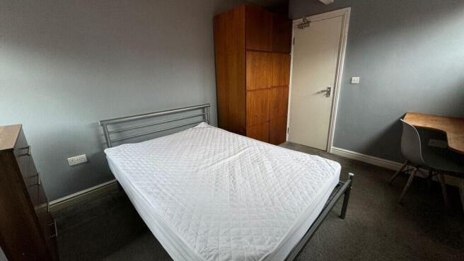 3 bed End of Terrace to rent Image 9