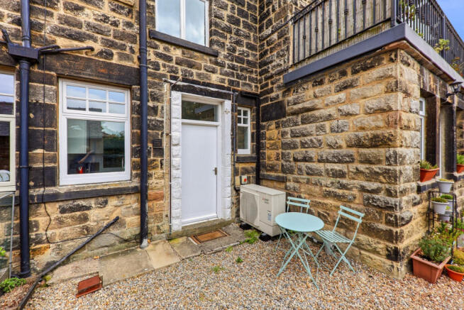 2 bed Cottage for sale Image 9