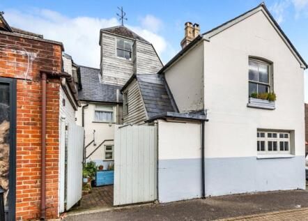 16a Market Street, Alton, Hampshire, GU34