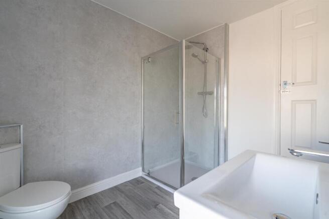 3 bed Terraced for sale Image 12