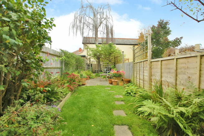 Photo 10