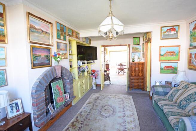 Living Room (3)