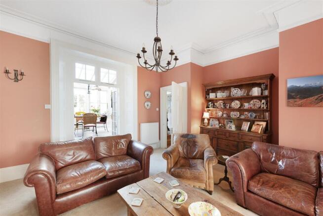 15 Churchgate Street ph15.jpg
