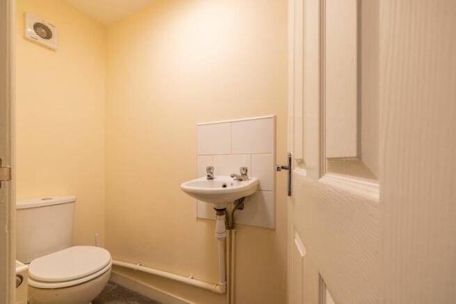 1st floor toilet
