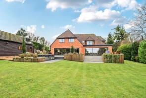 Larchwood, Paice Lane, Medstead, Alton GU34 5PT