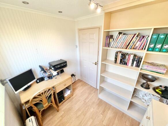 Photo 16