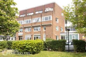 11, Stuart Crescent, Wood Green, London N22 5NJ