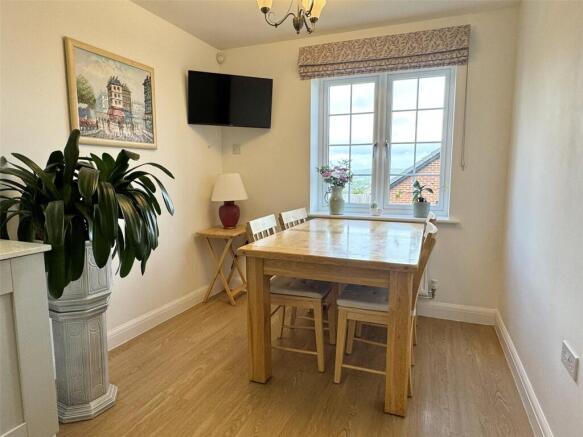 Orchard Rise, Chard, Somerset, TA20 photo 4