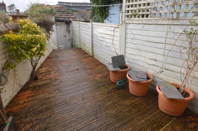 2 Peter Street - Garden.jpg