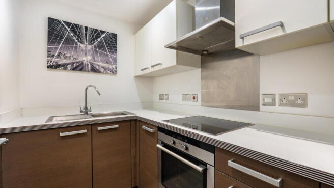 Apt. 27 Spectrum Apartments, Central Promenade, Douglas, IM2 4LL photo 4